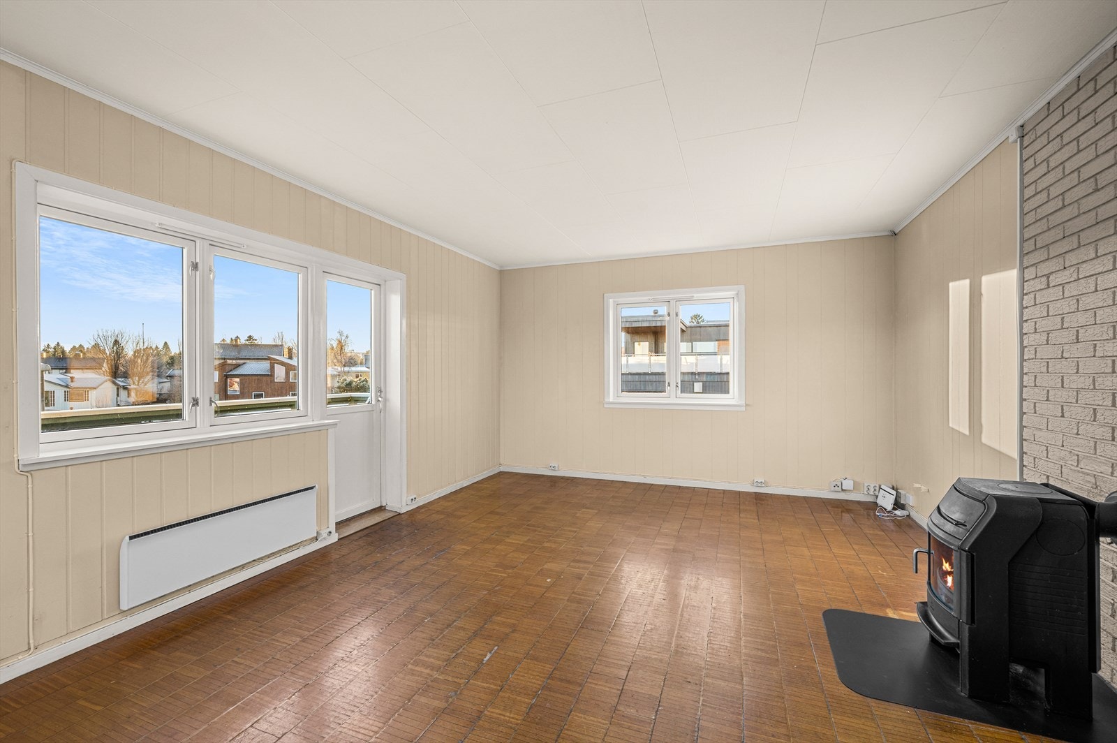 Vinduene i 2.etasje ble skiftet i 2008 Galleribilde