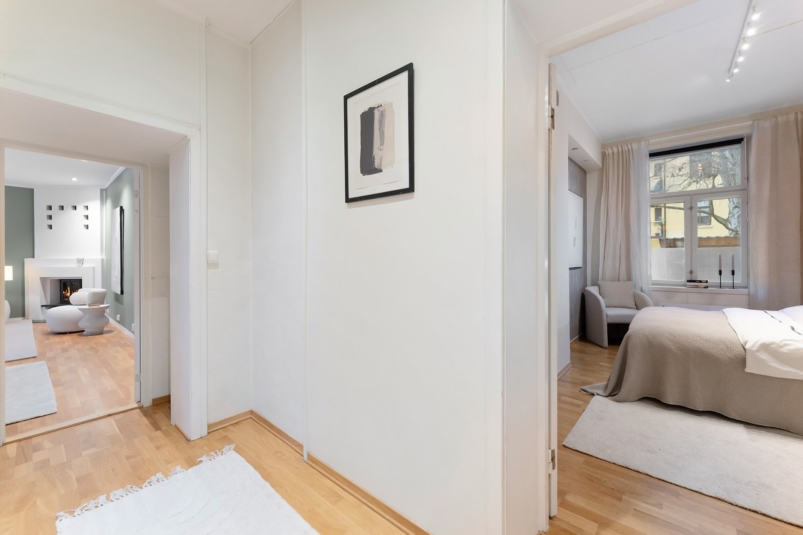 Egen soveromsfløy med tre gode soverom. Galleribilde