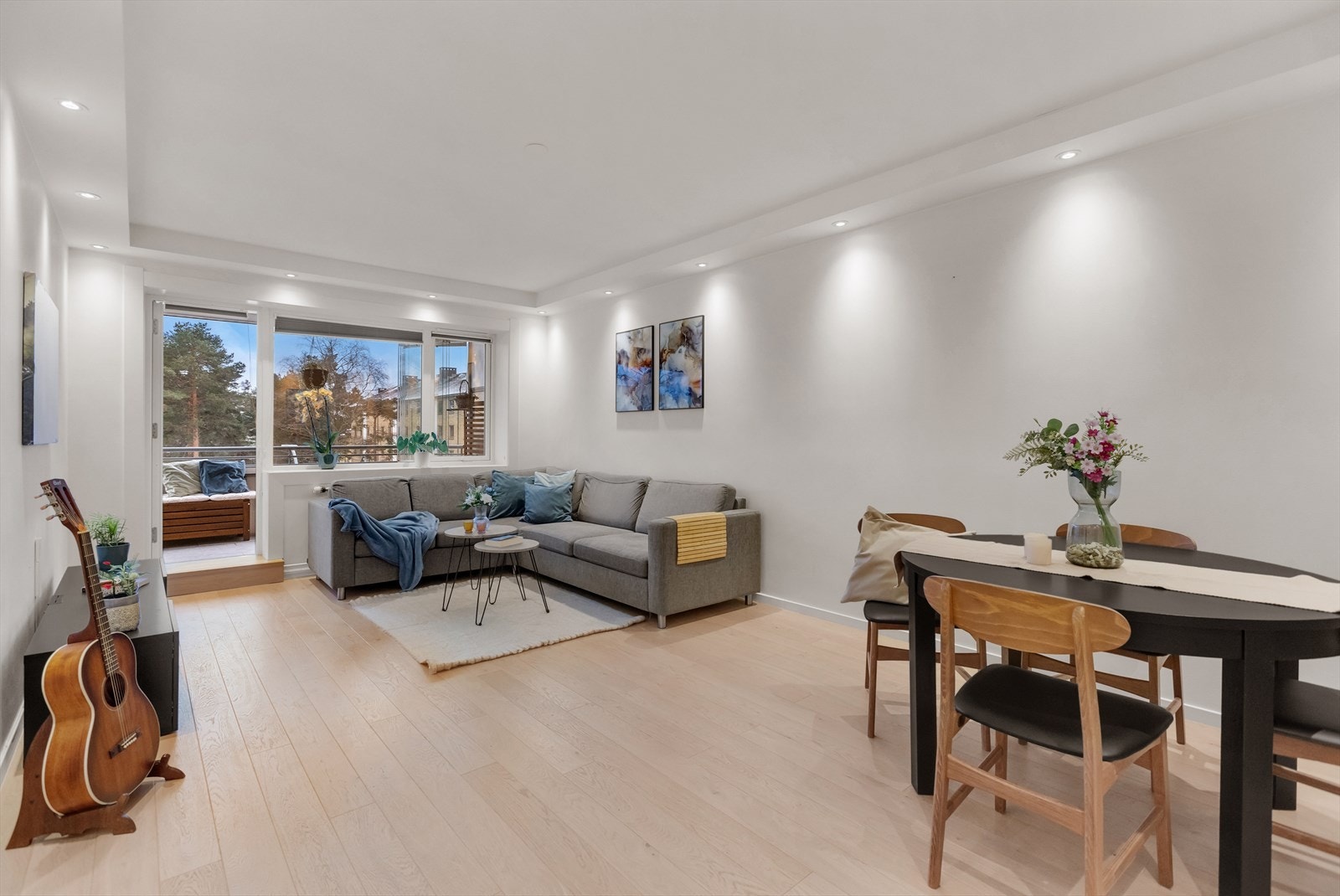 Jonas Dahlén har gleden av å presentere Solbergliveien 104B! Foto: Martin Kaasa Galleribilde