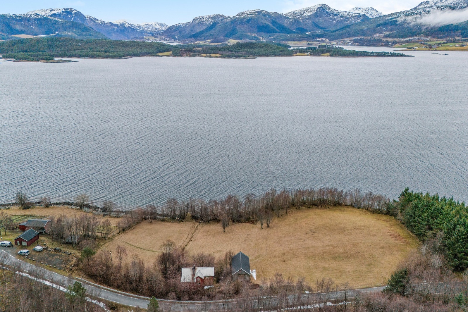 Eiendommen selges som en tomt. Galleribilde