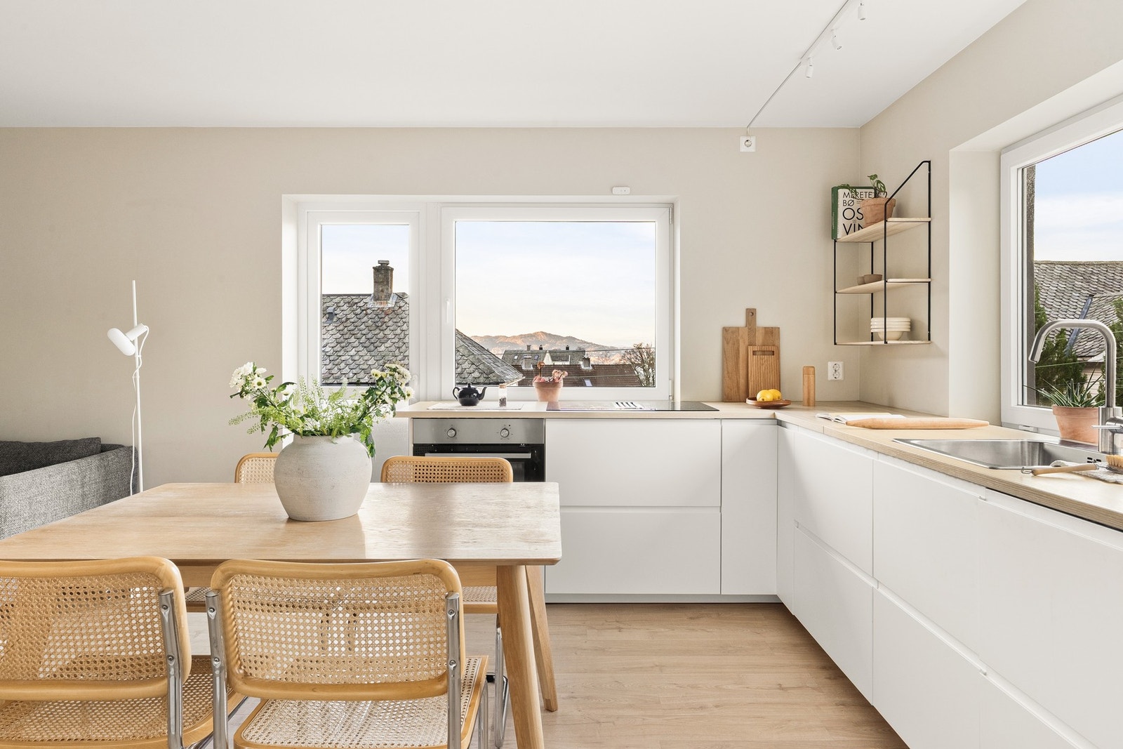 En nydelig 4-roms leilighet pusset opp i 2020. Galleribilde