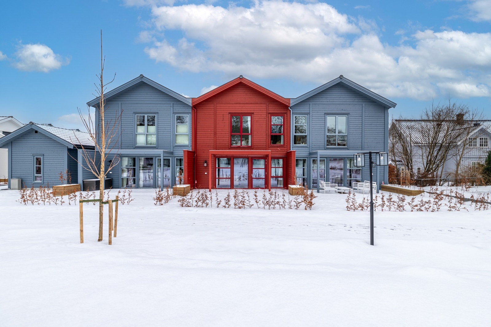 Velkommen til en Skoleveien 12 med en helt super beliggenhet på solrike og ettertraktede Teie! Galleribilde