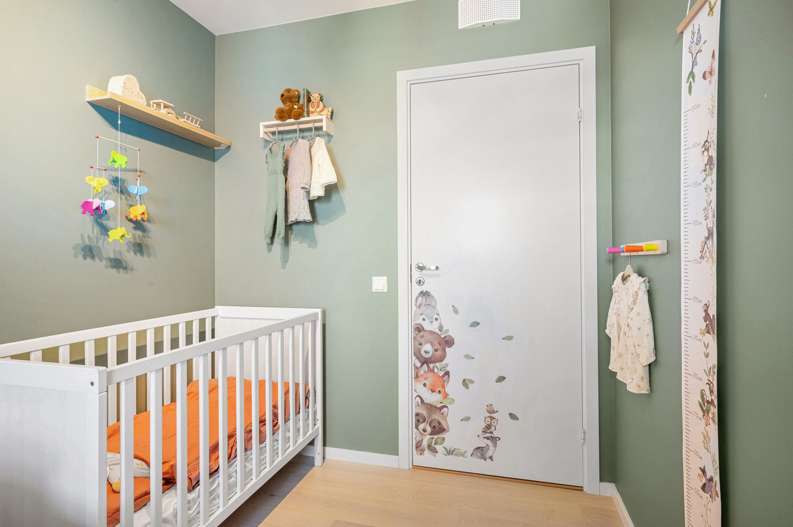 Passer ypperlig som barnerom eller kontor. Galleribilde