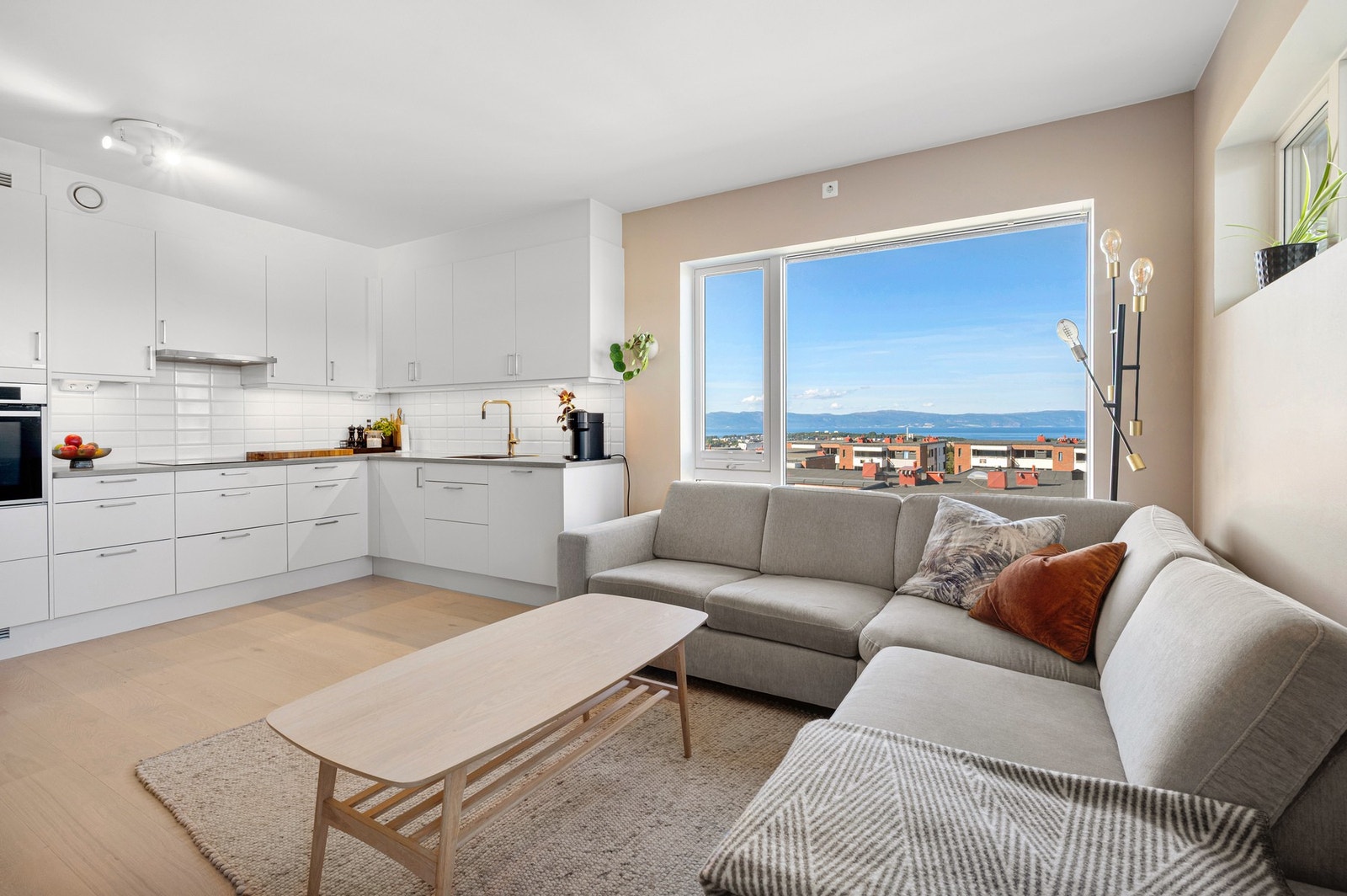 Med beliggenheten i 4. etasje, gir deg en fantastisk utsikt rett fra sofakroken. Galleribilde