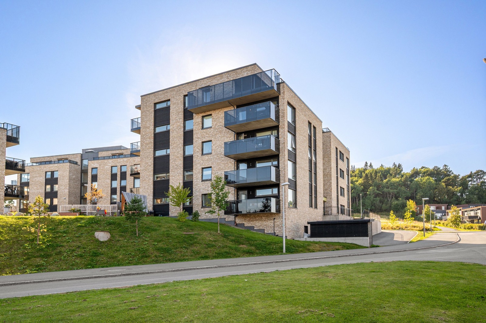 Strindalia et et nyetablert boområde. Boligblokken sto ferdig i 2021, og er svanemerket. Galleribilde