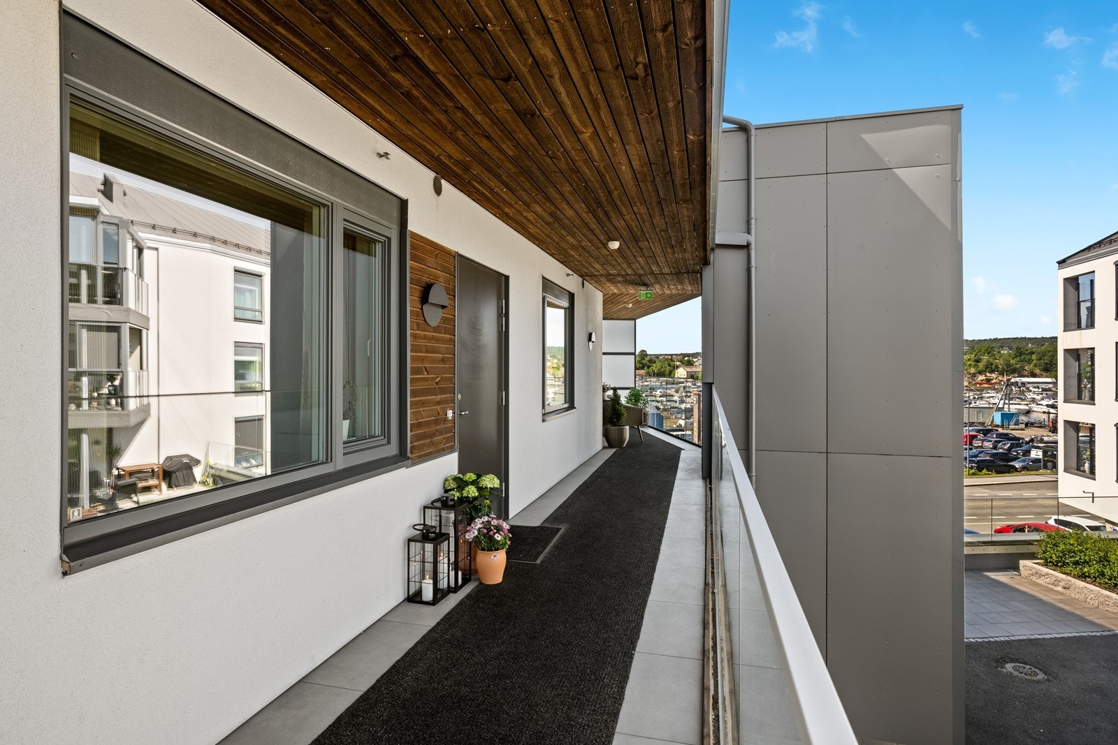 Velkommen til leiligheten i 16c - praktisk overbygget svalgang Galleribilde