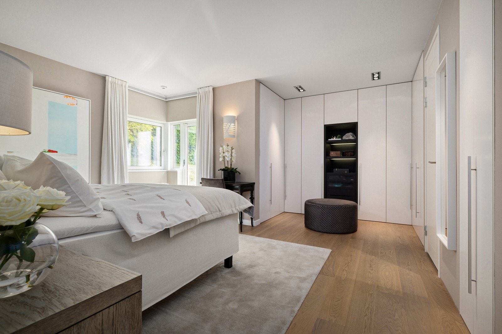 Direkte adkomst ut til utearealer også fra hovedsoverommet. Galleribilde