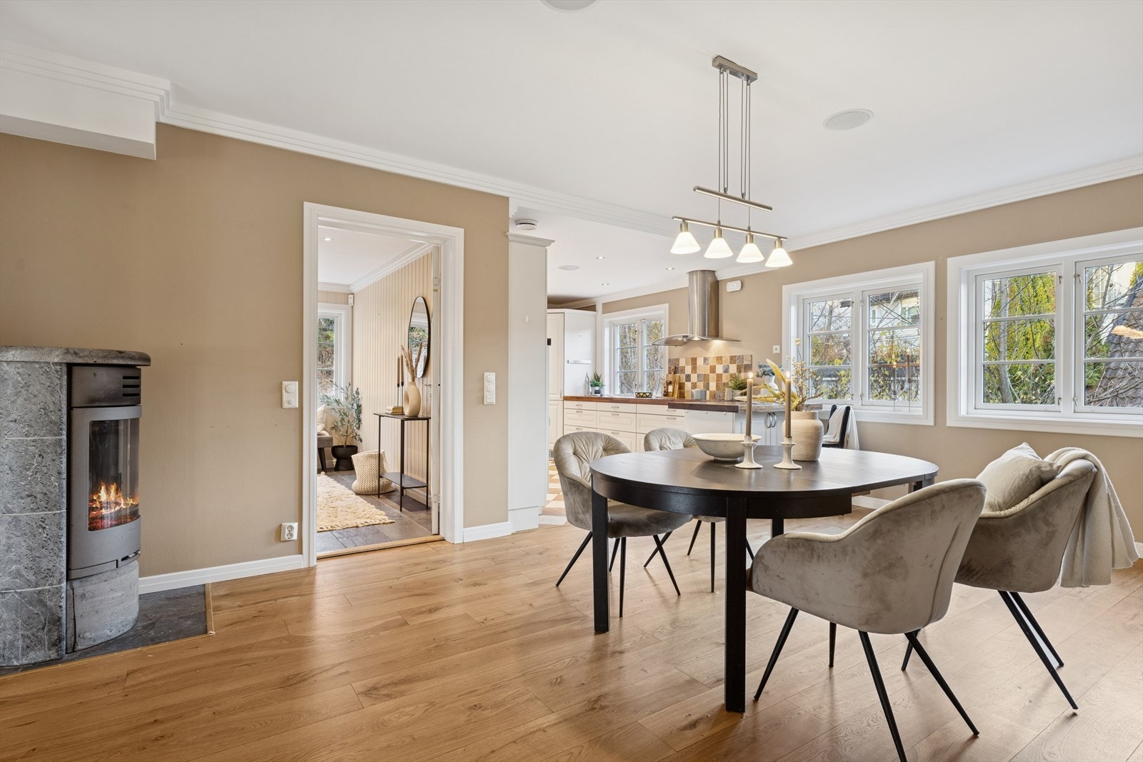 Peisovn som gir god varme på kalde vinterkvelder! Galleribilde