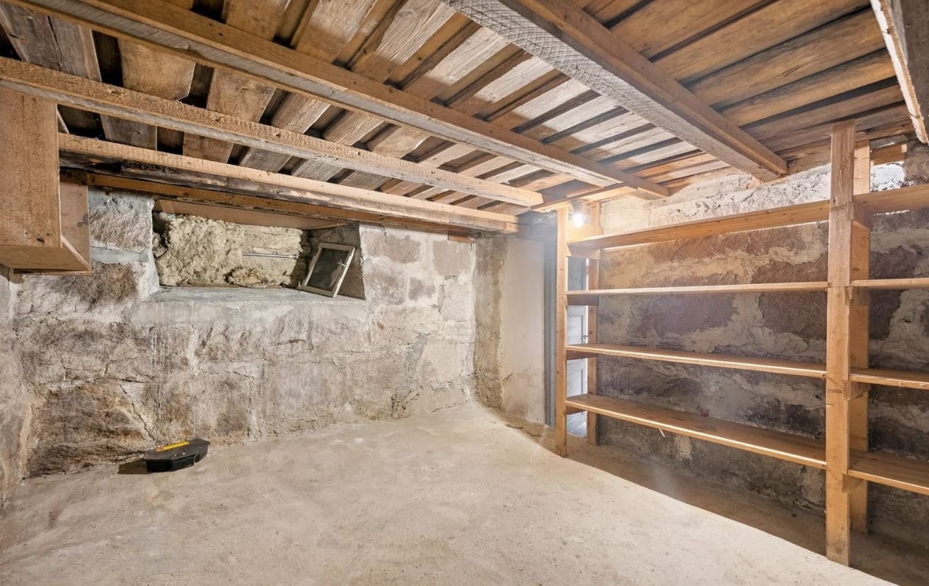 Boligen har mange boder og derfor godt med lagringsplass Galleribilde