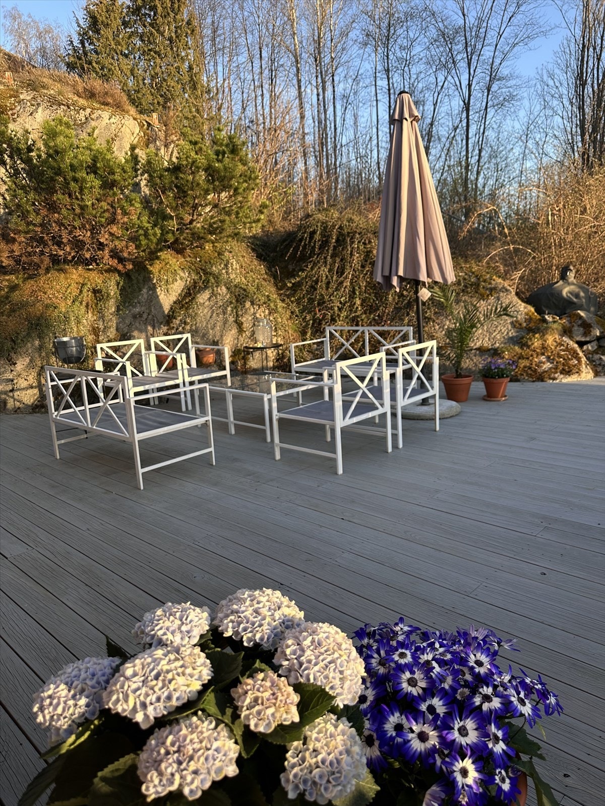 Her er det god plass til flere sittegrupper. Galleribilde