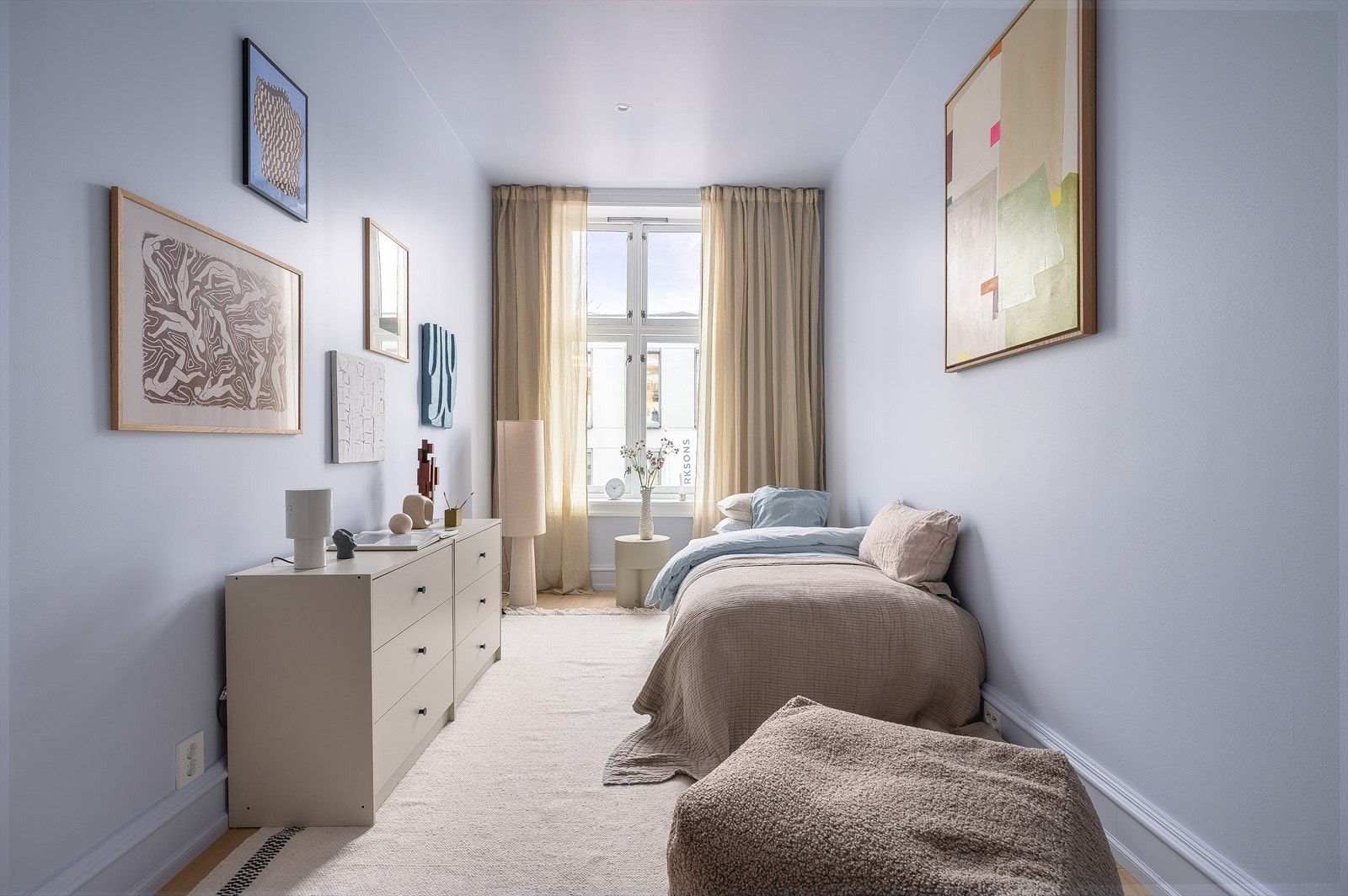 Soverom II passer perfekt som barnerom, gjesterom eller kontor. Galleribilde