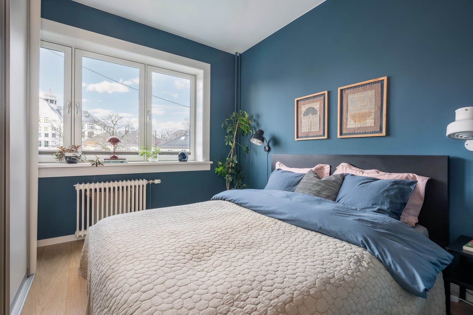 Leiligheten har to soverom med fine innredningsmuligheter. Galleribilde