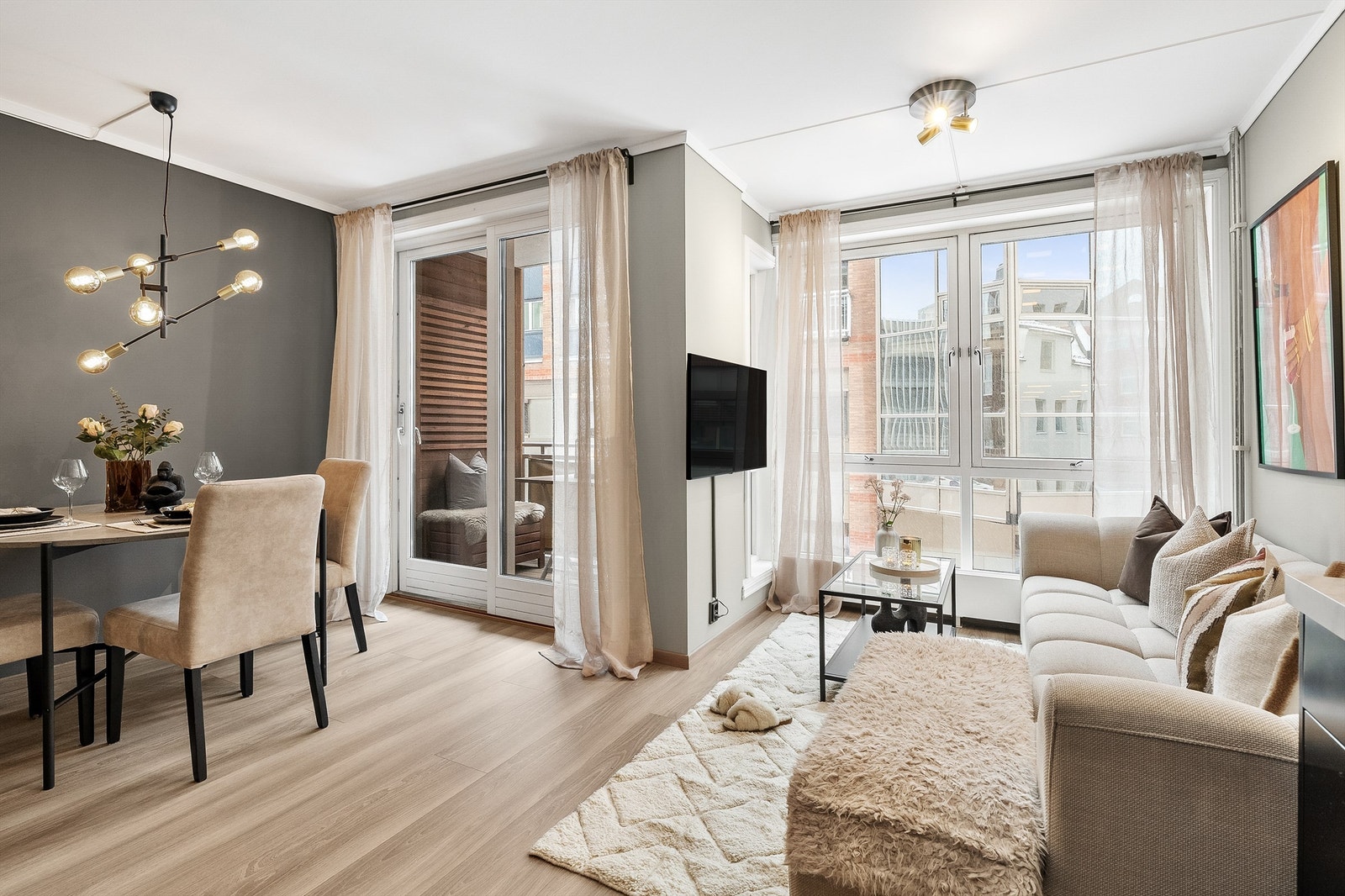 Velkommen til Blichs gate 4, presentert av Pojan Eskandari i Krogsveen Asker. Foto: Harald Johannessen Galleribilde