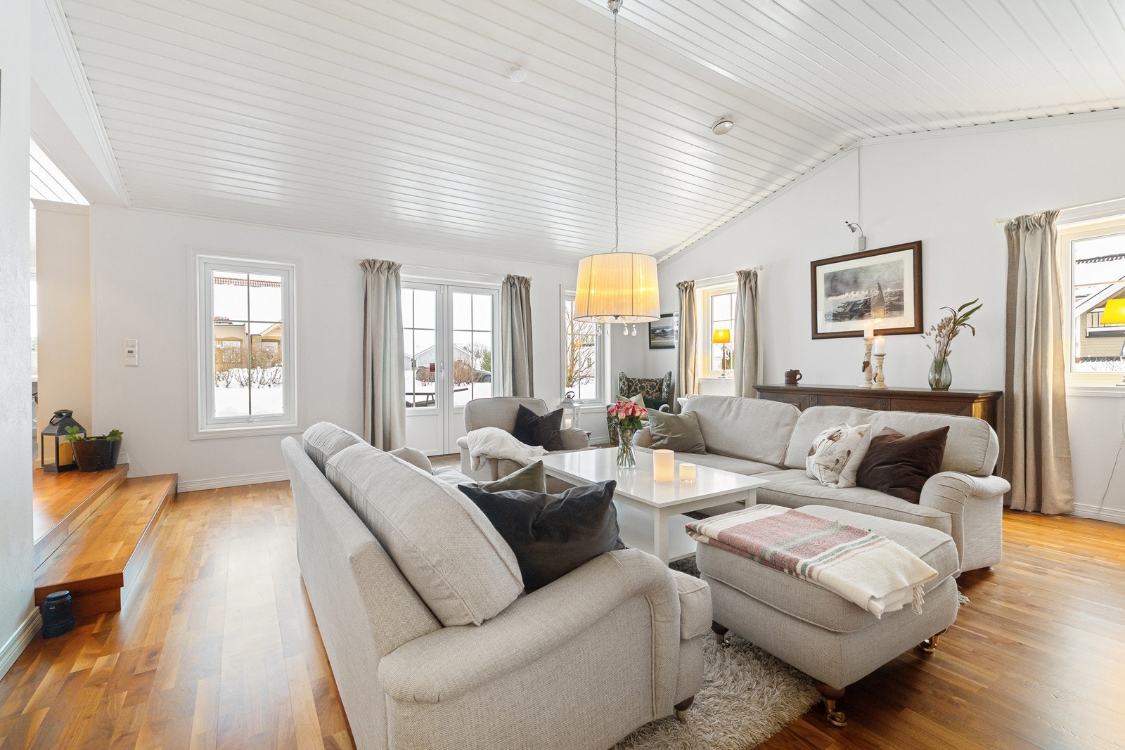 Her er det enkelt å skape en god plass for både hverdagskos og besøk. Galleribilde