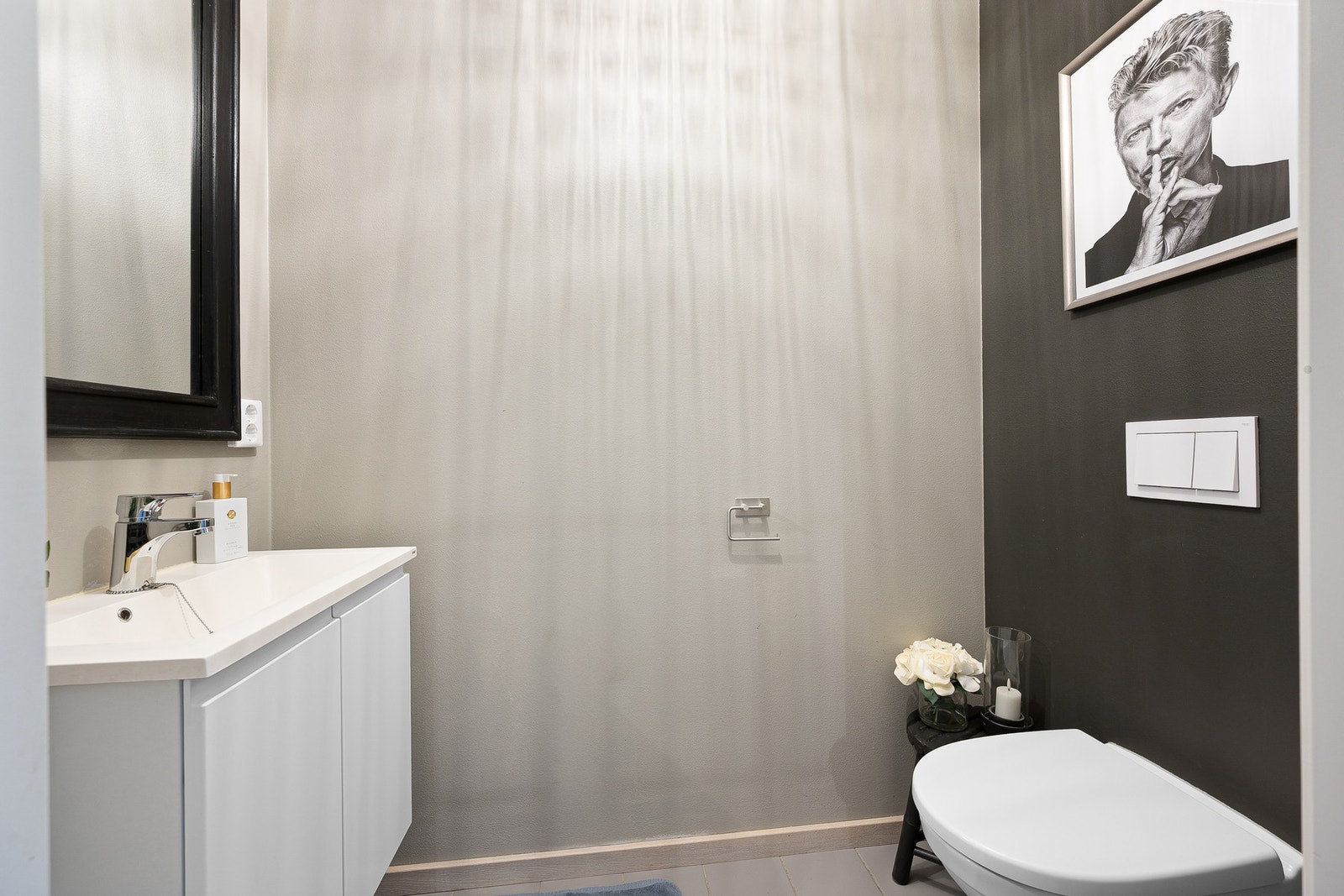 En kvalitet som mange verdsetter høyt er leilighetens separate toalettrom! Galleribilde