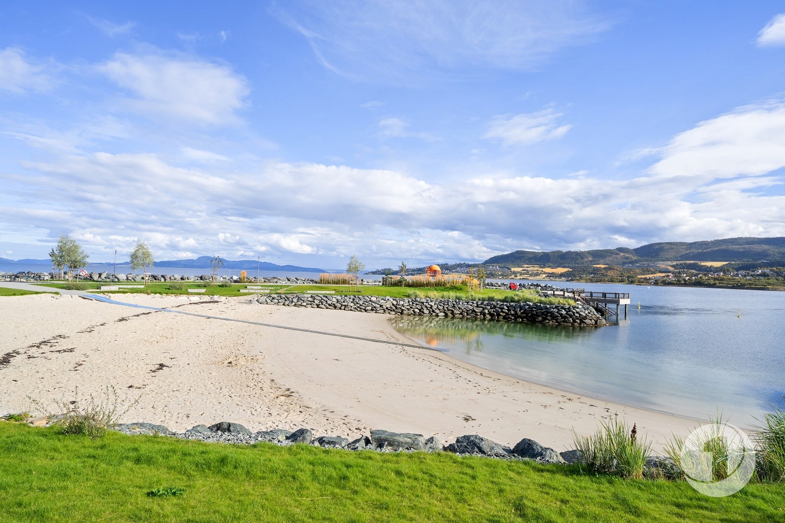 Den nye sandstranden åpnet våren 2024. Galleribilde