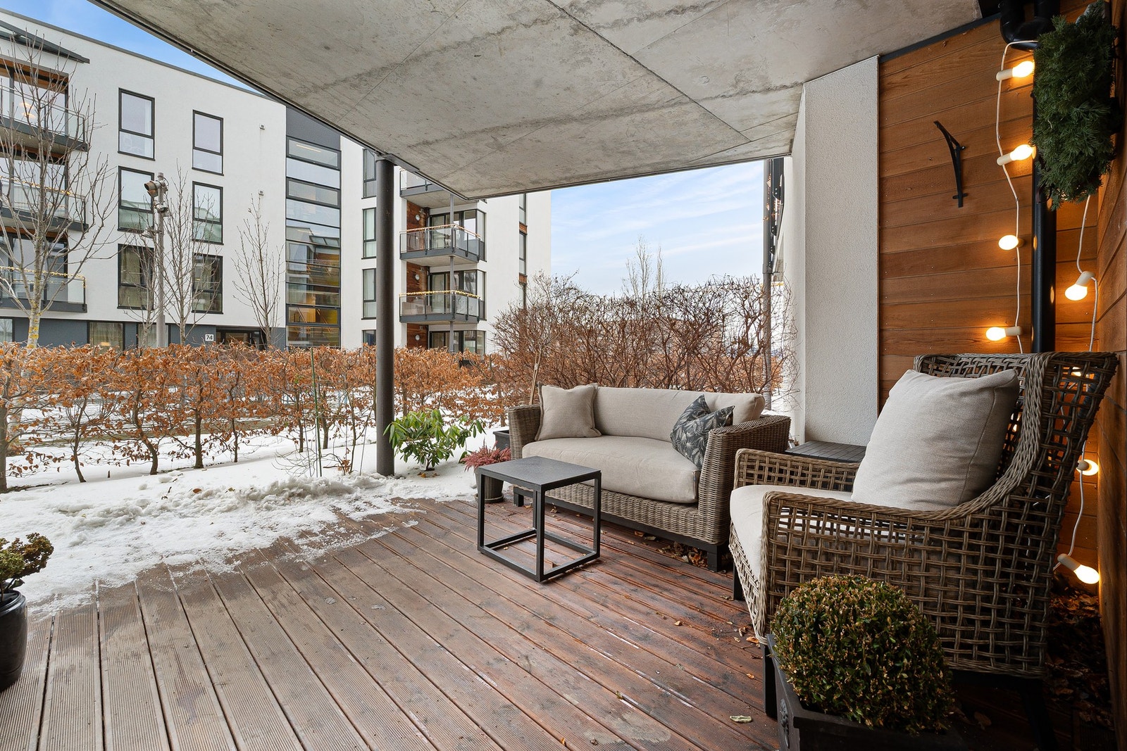 Terrassen er solrik og vestvendt og måler hele 18m². Galleribilde