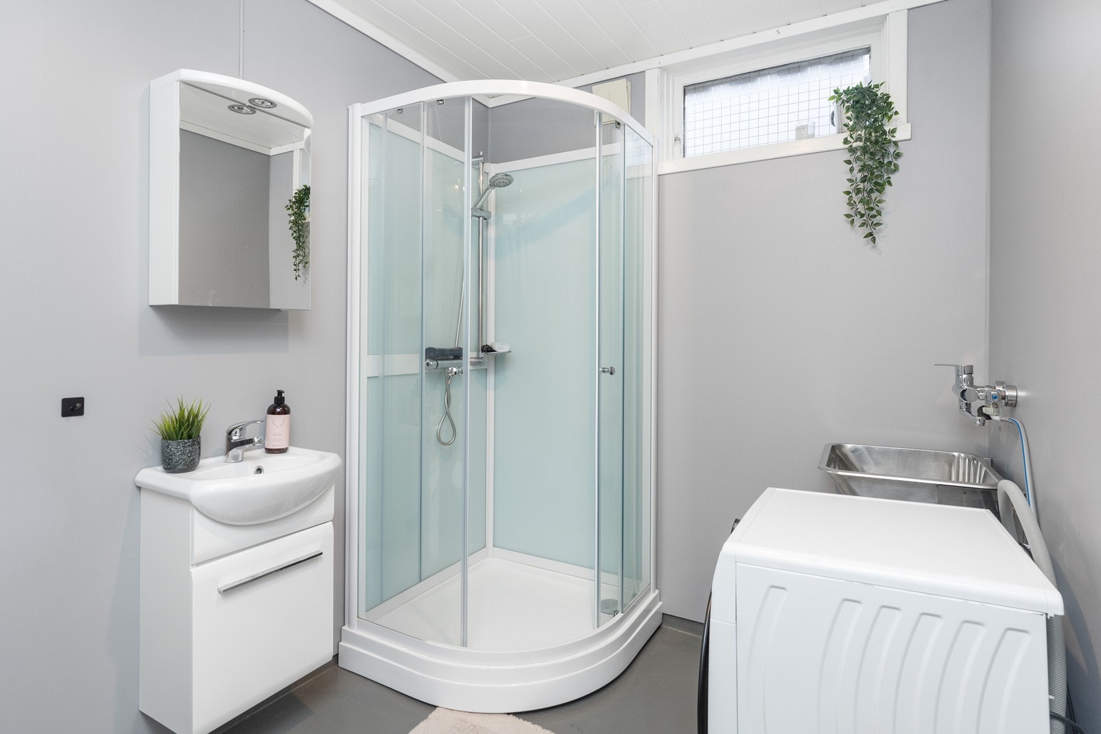 Bad/ wc med opplegg for vaskemaskin. Galleribilde