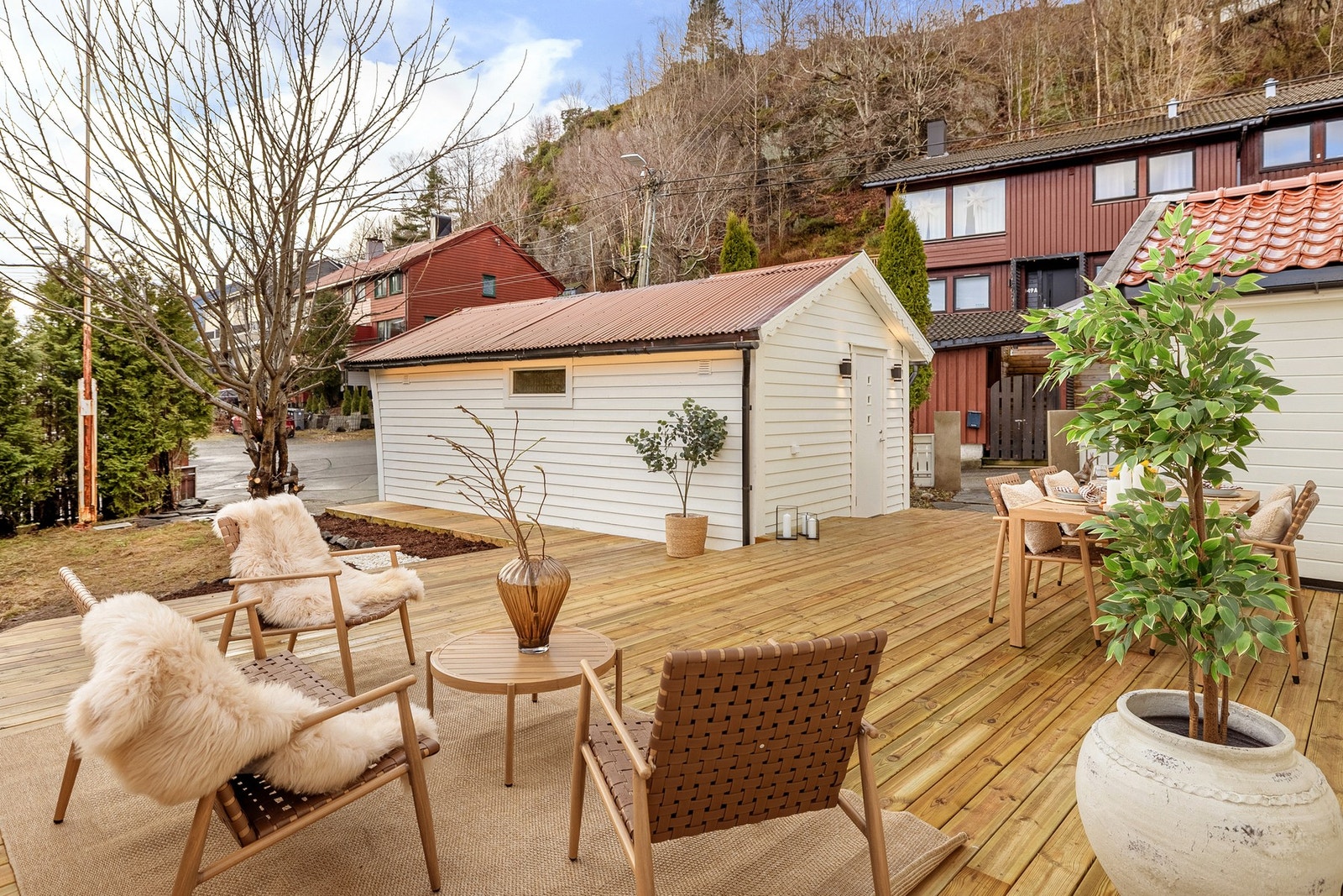 Stor, nyoppført terrasse i 2026 på ca. 59 kvm. Galleribilde