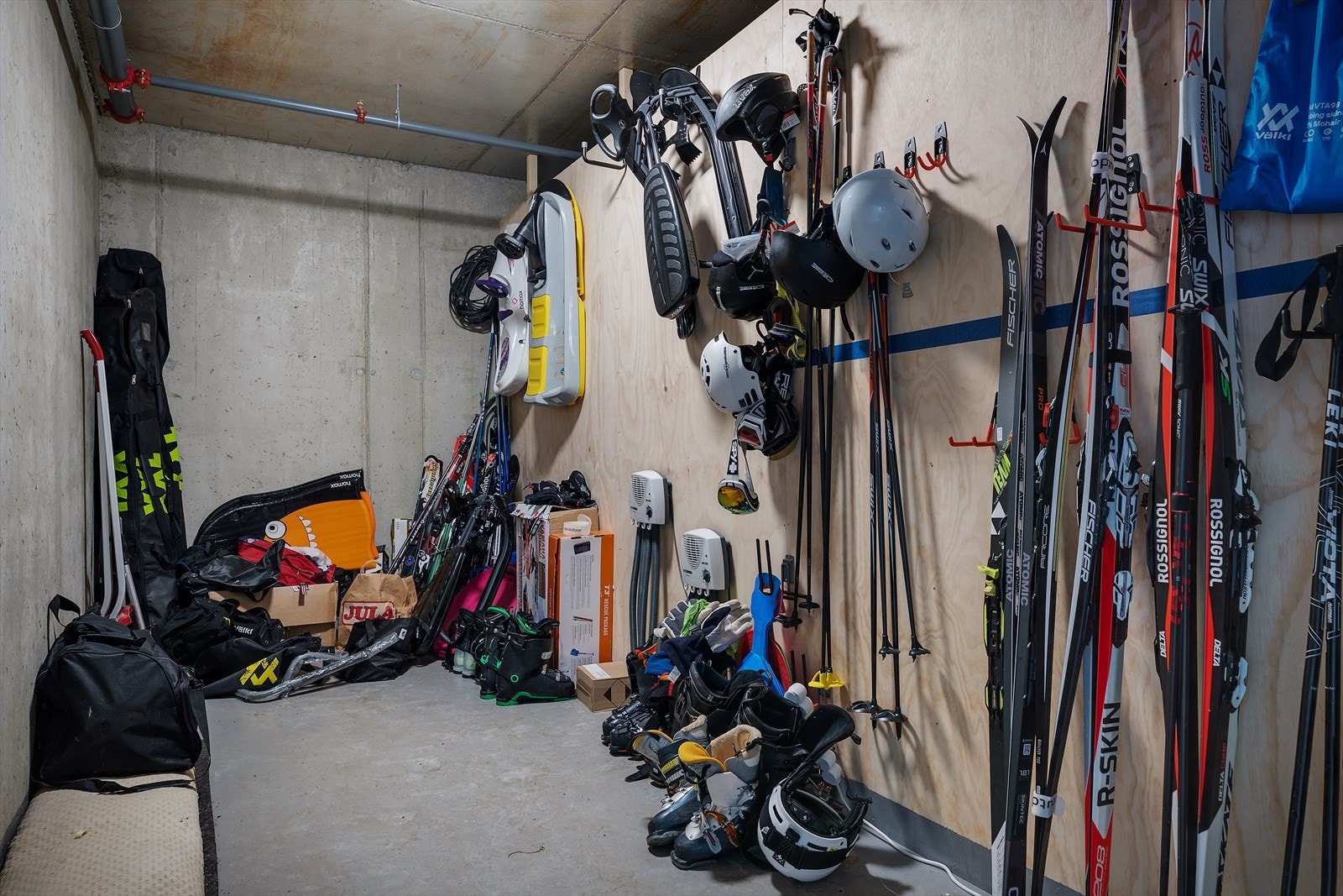 I tillegg disponerer man en bod i kjeller - perfekt for lagring av utstyr Galleribilde