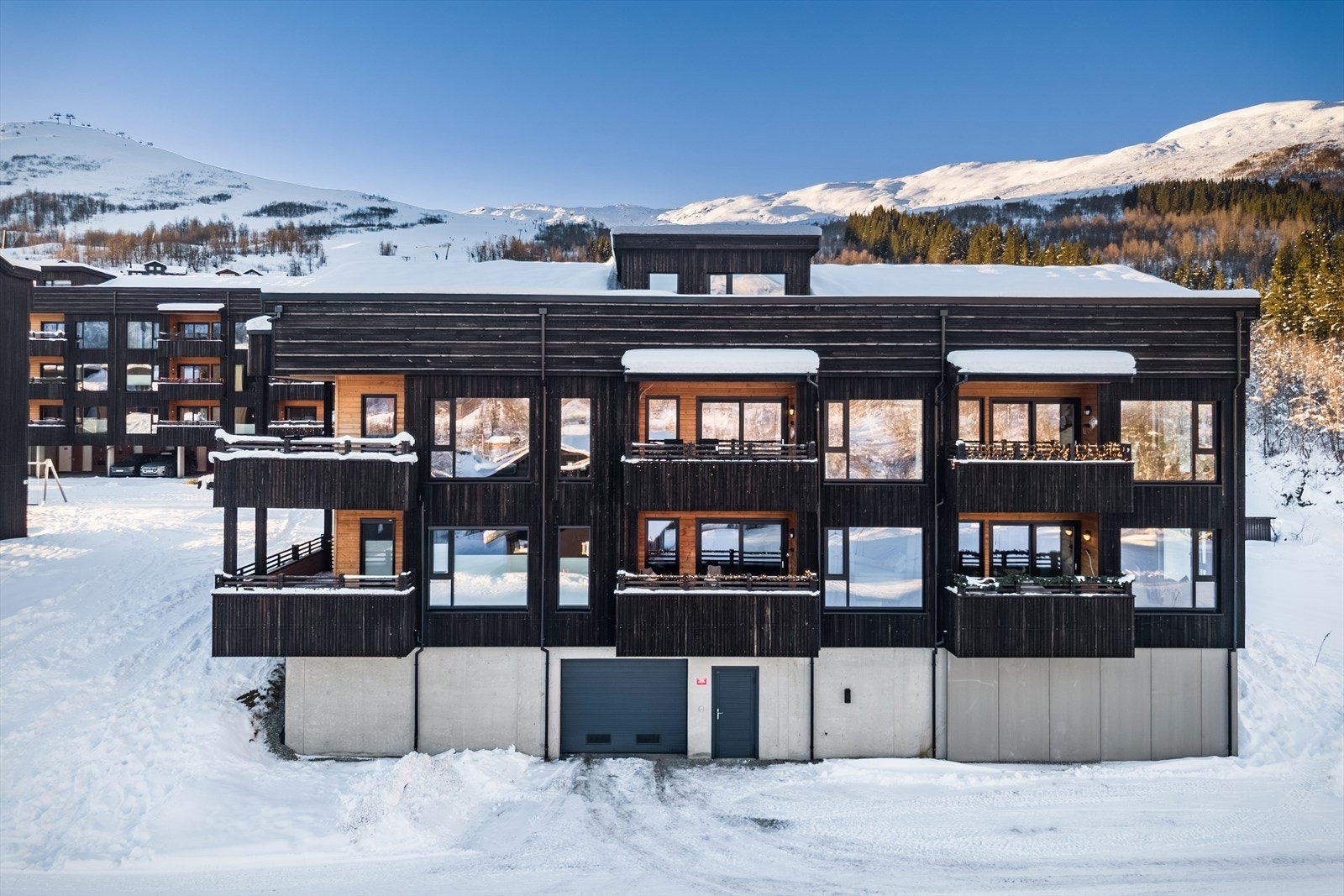 Fra leiligheten er det Ski in/Ski out til Helgatuntrekket Galleribilde