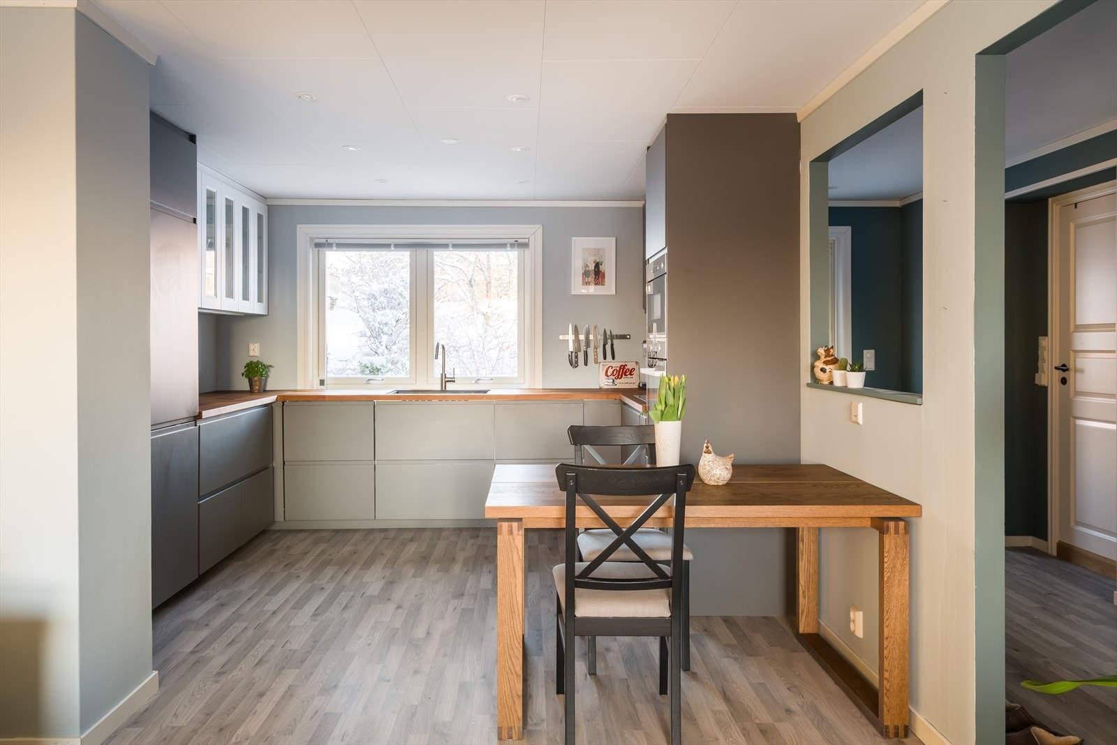 Kjøkkenet er fra IKEA og er nytt i 2021. Galleribilde