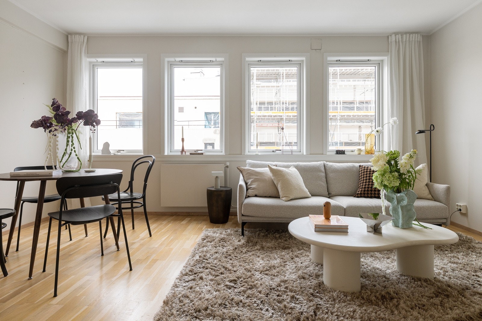 Attraktiv & lys 3-roms hjørneleilighet like ved Slottsparken Galleribilde