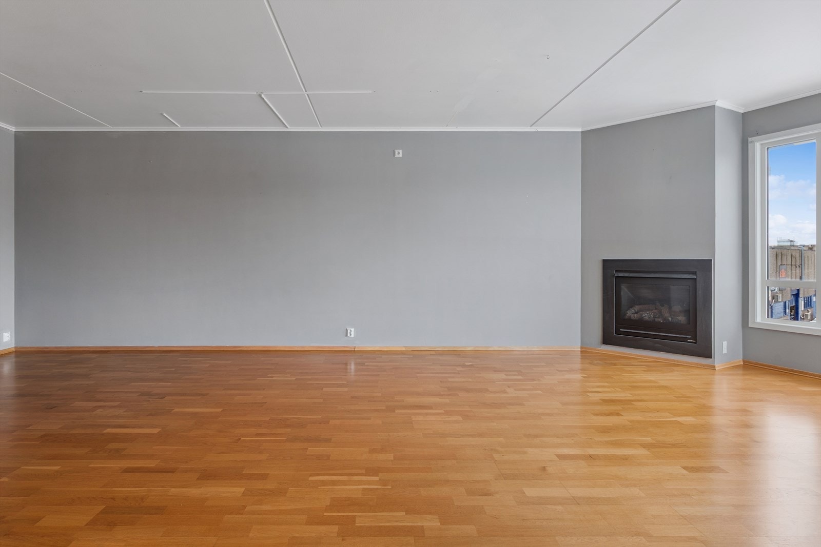 Det er gasspeis installert i stuen. Galleribilde