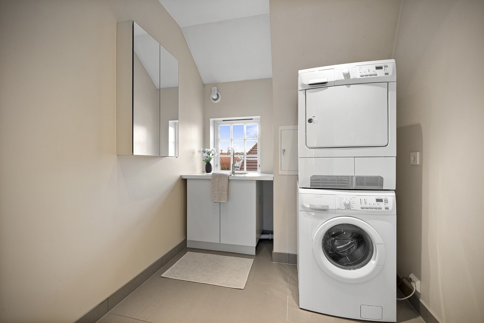 Vaskerom i andre etasje. Meget praktisk løsning Galleribilde