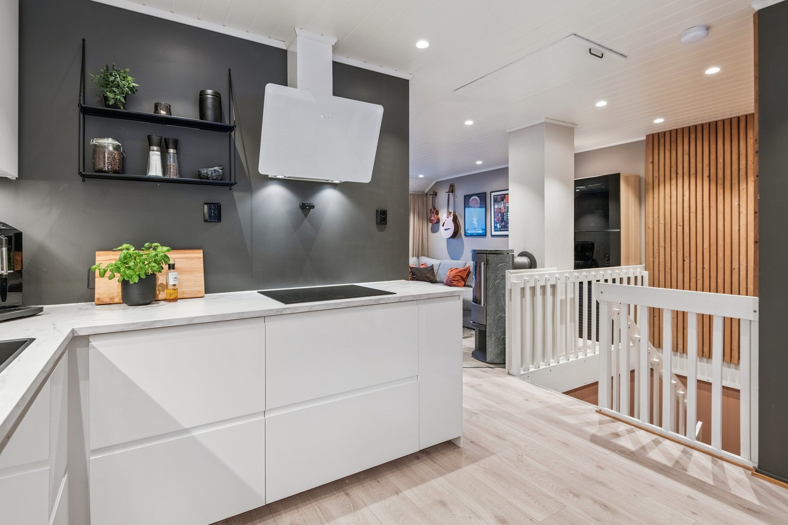 Boligen har en praktisk og arealeffektiv planløsning Galleribilde