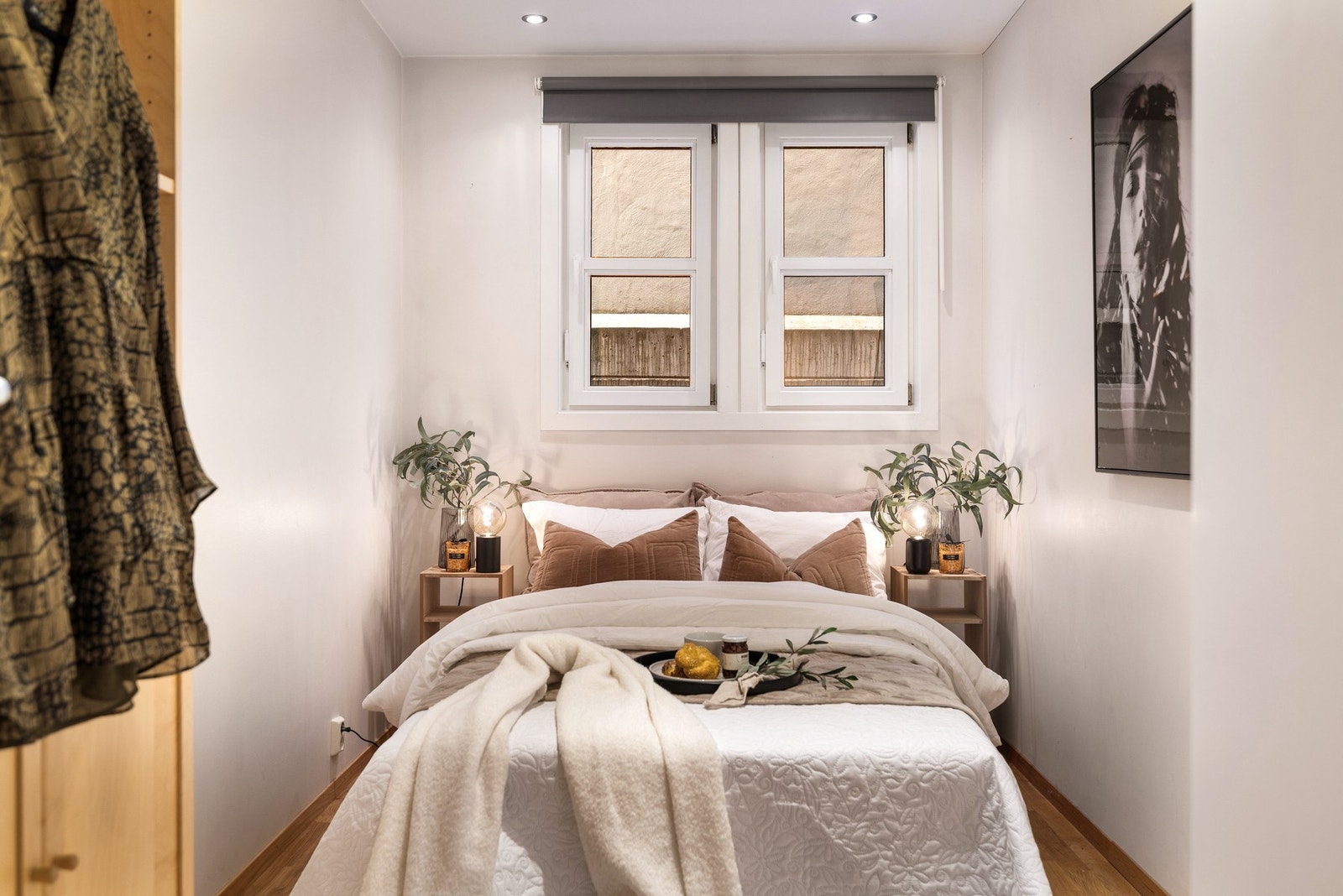 Rommet kan tilbakeføres til 1 stort soverom ved behov. Det er ventilasjon og sprinkler på begge rom. Galleribilde