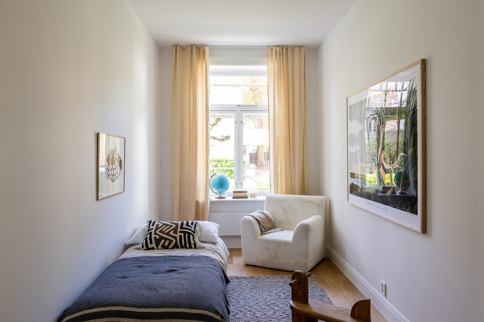 Soverom (3 av 3) passer perfekt til barnerom | gjesterom | kontor Galleribilde