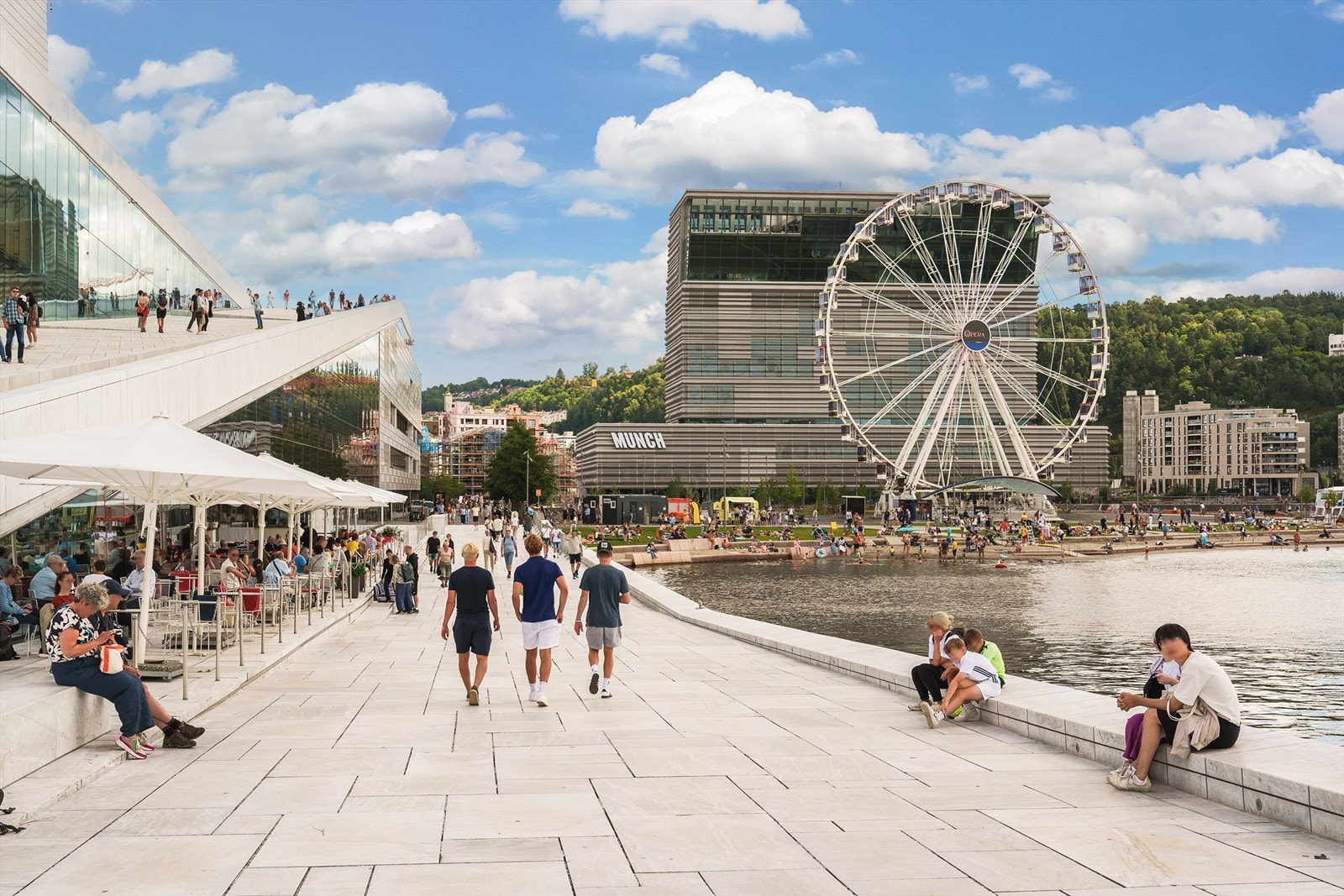 MUNCH-Operastranda. Galleribilde