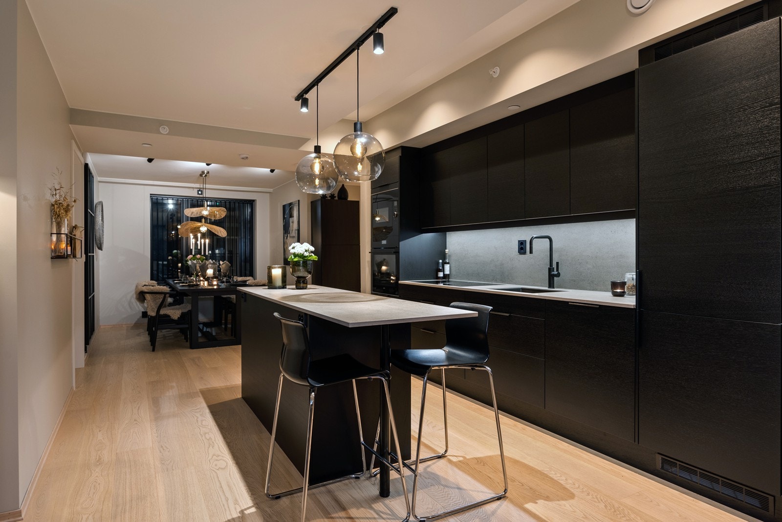 Praktisk og innbydende kjøkkenøy Galleribilde