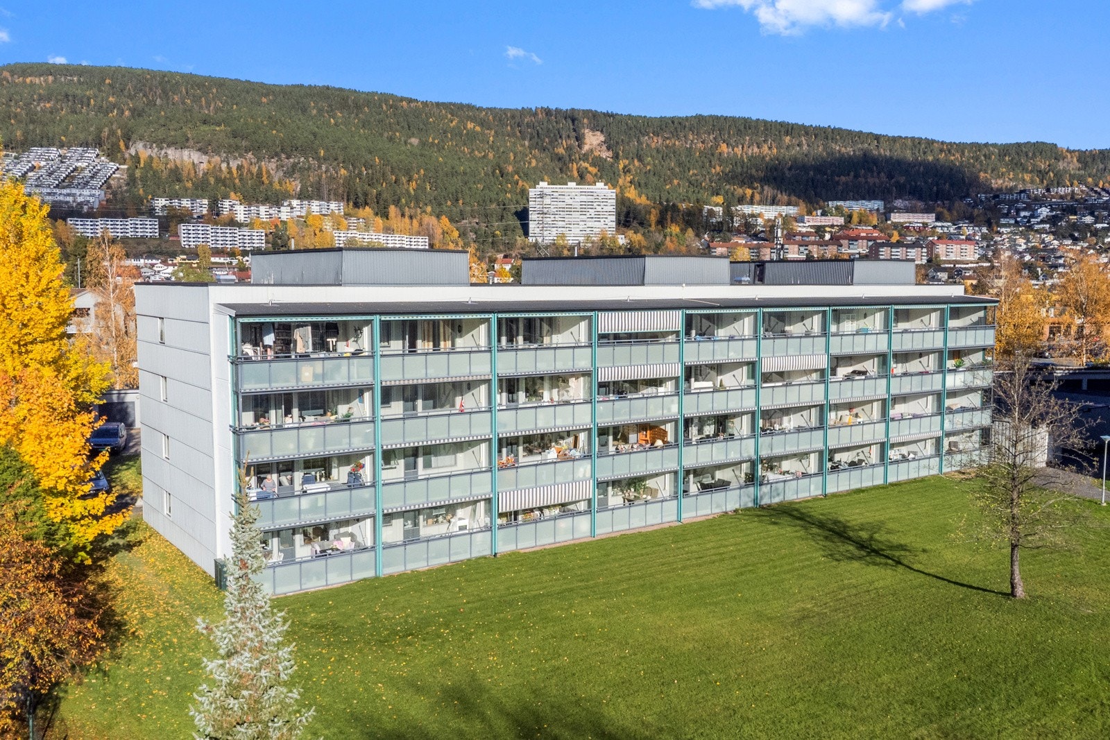 Flott beliggenhet med nærhet til alt man trenger i hverdagen. Galleribilde