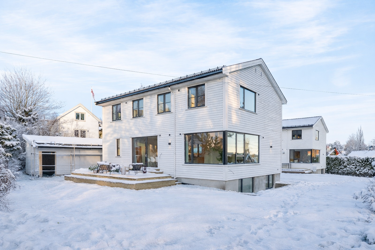 Velkommen til din nye drømmebolig i Ilaveien 2B - Skjermet, solrik beliggende i et rolig og attraktivt villaområde på Jar (Foto: Trond Walsø) Galleribilde