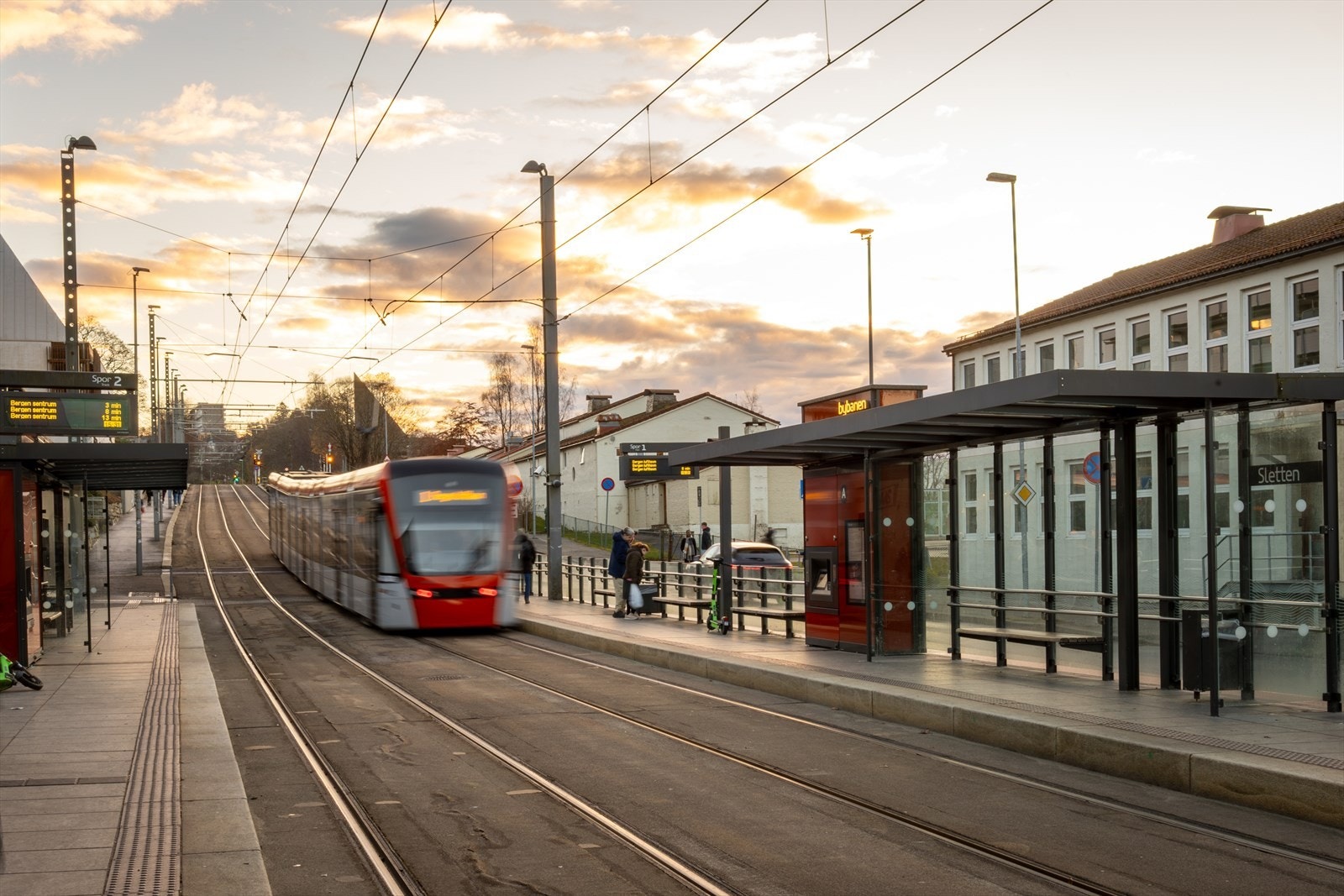 Ved Sletten senter finner du også bybanestopp. Galleribilde