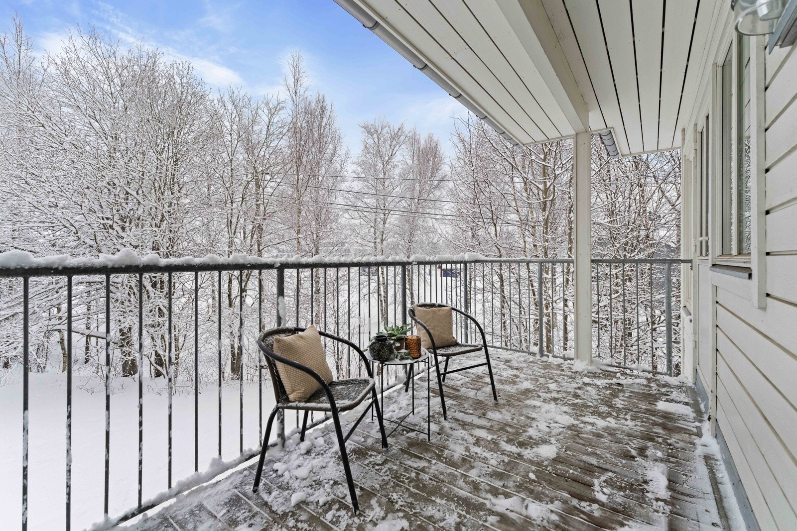 Utgang til nordvestvendt balkong på ca. 8 kvm Galleribilde