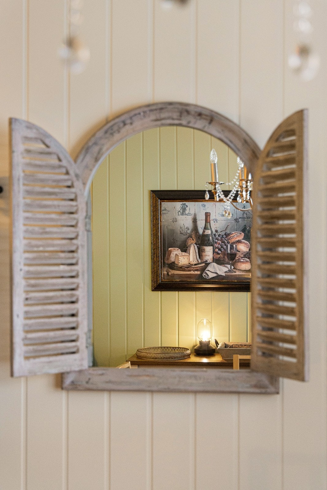 Dekorative detaljer på kjøkkenet gir et personlig preg. Galleribilde