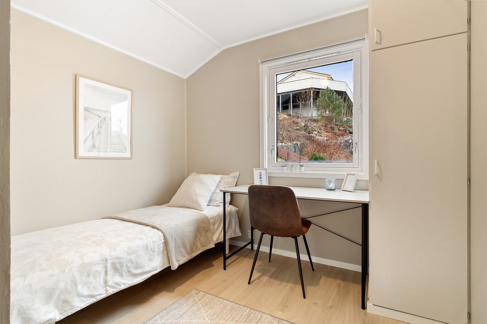 Soverom 2. Dette måler 6,5 kvm. Galleribilde