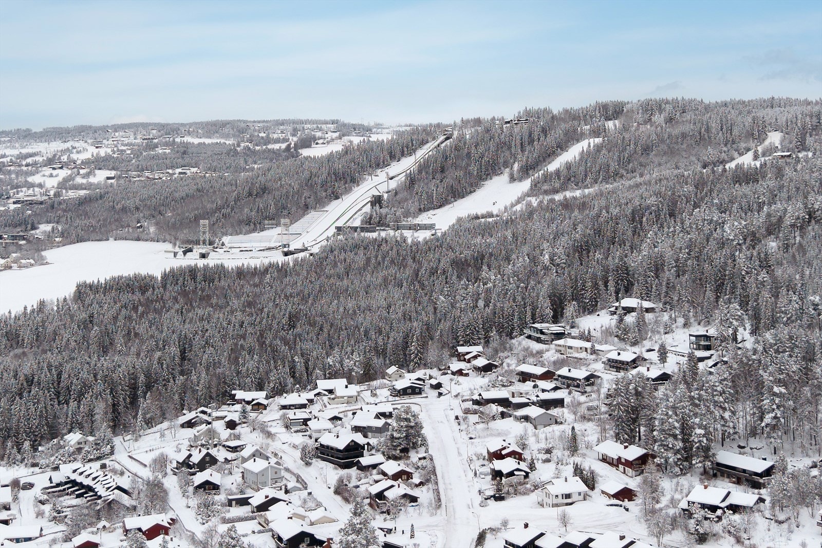 Kort vei til idrettsanlegg, haller og fasiliteter som Stampesletta og Maihaugen. Galleribilde