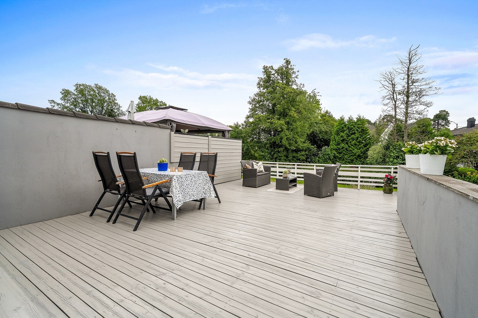 Enderekke med romslig terrasse og svært gode solforhold
Foto: Tor Harald Johannessen Galleribilde