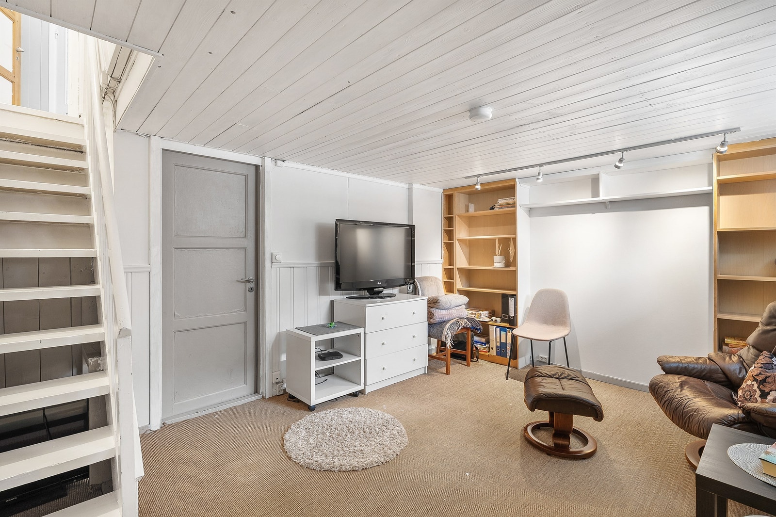 Innredet kjellerstue - ikke godkjent for varig opphold Galleribilde