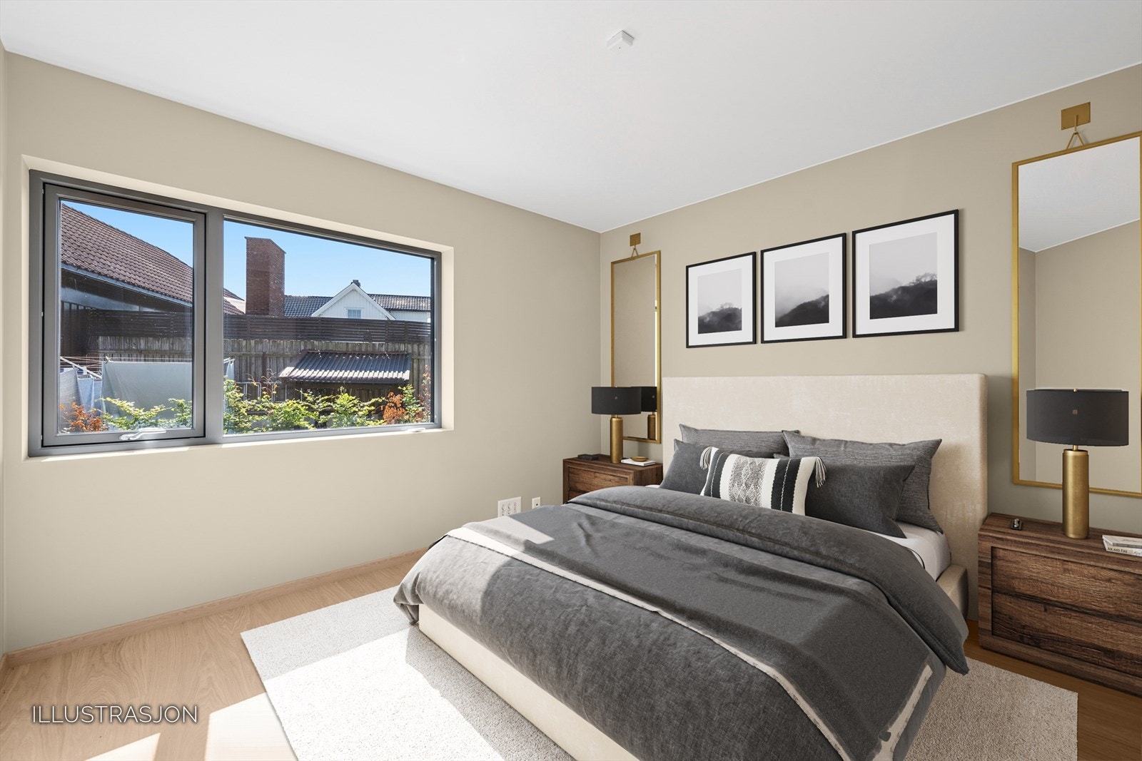 Illustrasjon: Seng og møbler er satt inn som illustrasjon. Romslig soverom med plass til skap og oppbevaring. Galleribilde