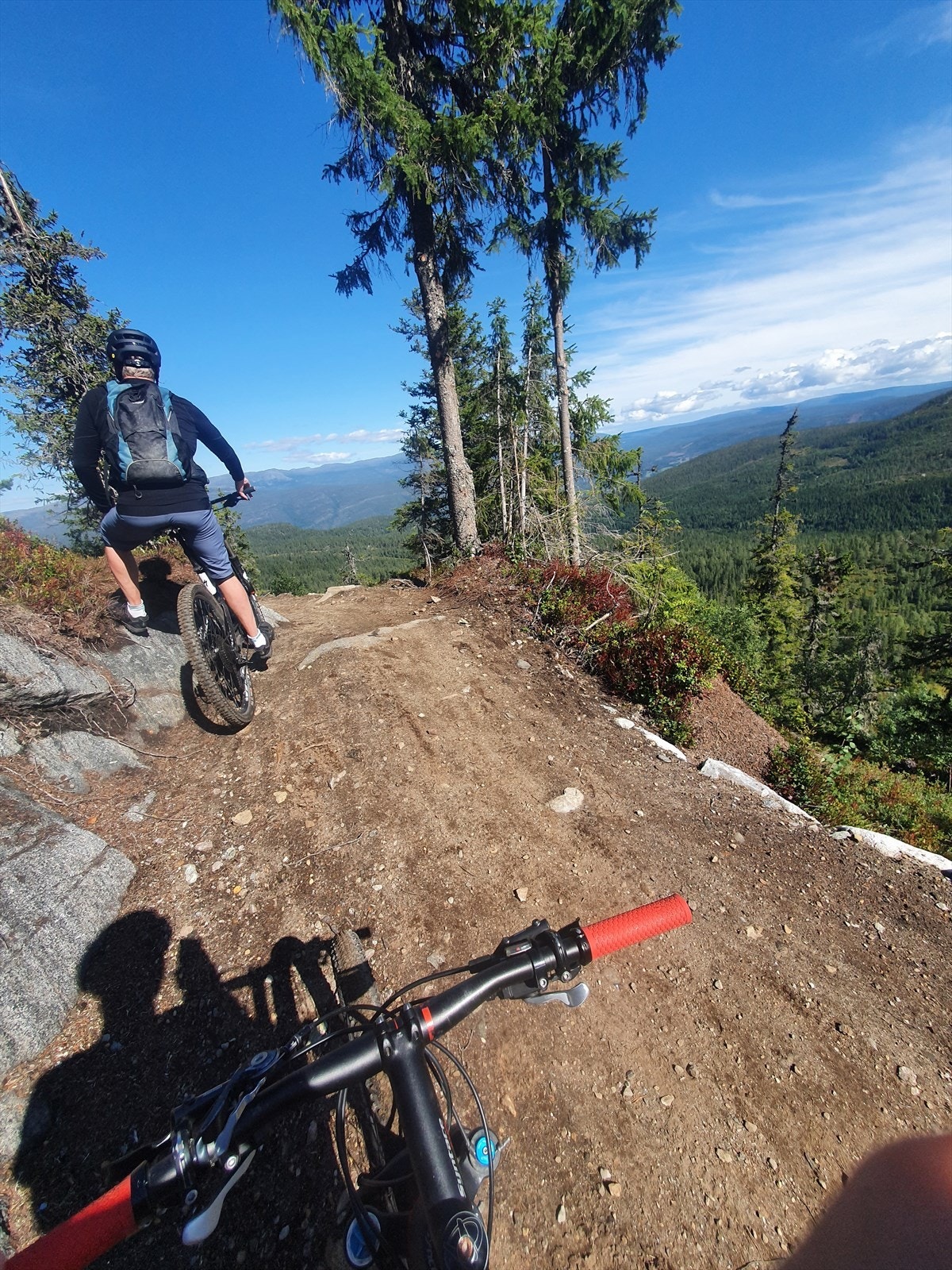 Selgers private sommerbilder - For den sykkelglade er det enorme muligheter og fantastiske sykkelstier og løyper. Galleribilde