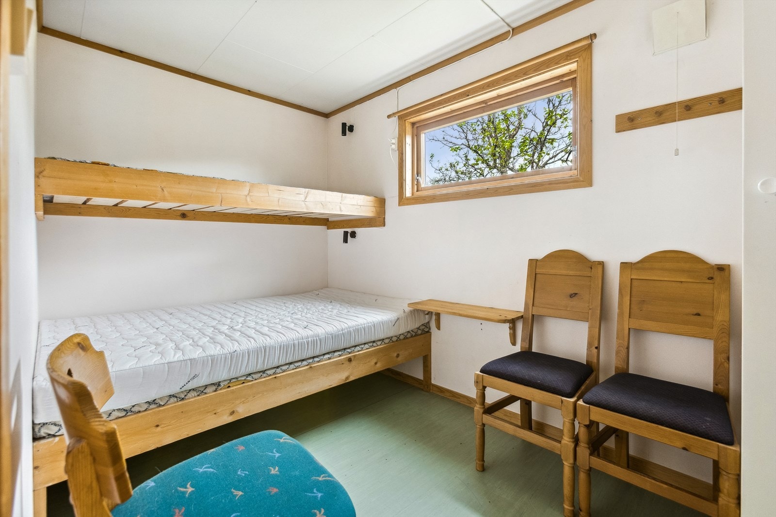 I hytta er det tre soverom. Galleribilde