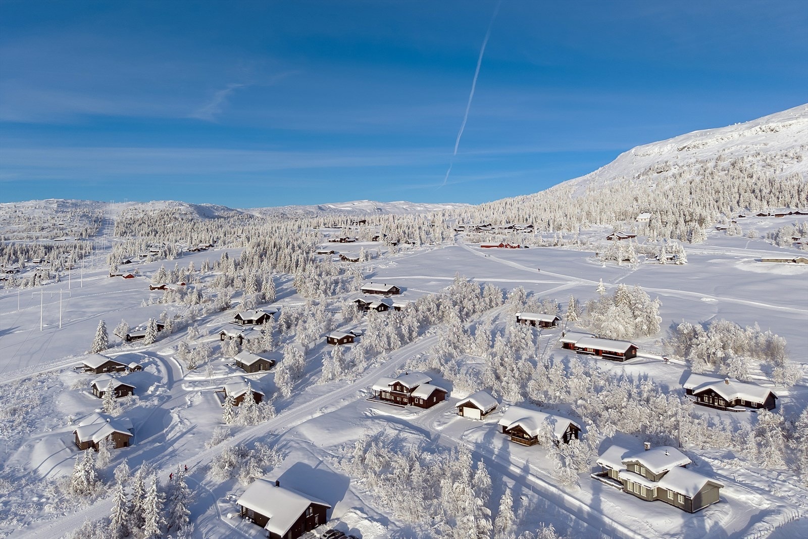 Om sommeren byr området på flotte turmuligheter, som den populære turen Skeikampen Rundt . Galleribilde