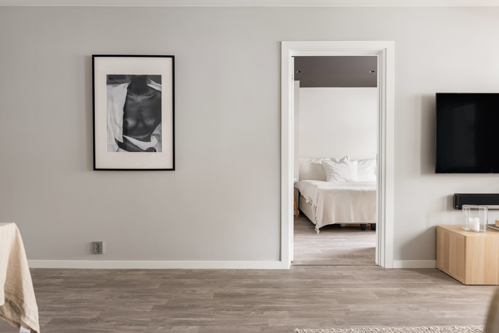 Varmtvann, fyring og TV/internett er inkludert i felleskostnadene, noe som gir lave og forutsigbare boutgifter. Galleribilde