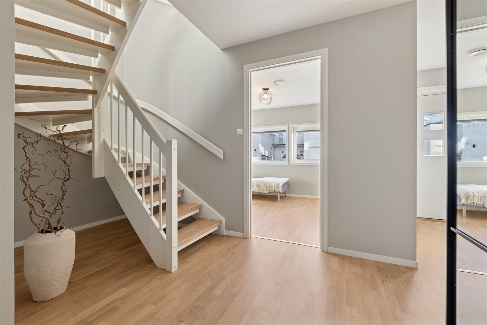 1. etg: Entrè/gang Galleribilde