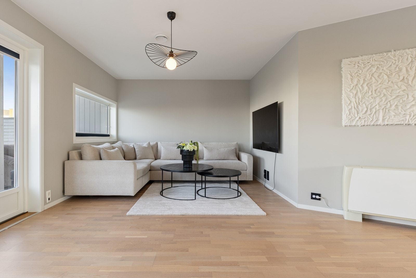 2. etg: TV stue Galleribilde